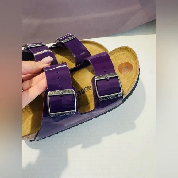 Birkenstock  Arizona  Purple  Patent sandals  Size 8 BNWT - Picture 9 of 9